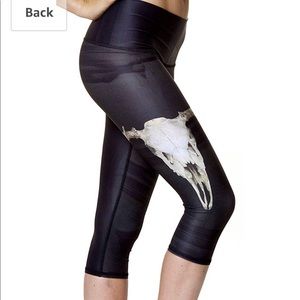 Teeki Deer Medicine Yoga Capri (L)